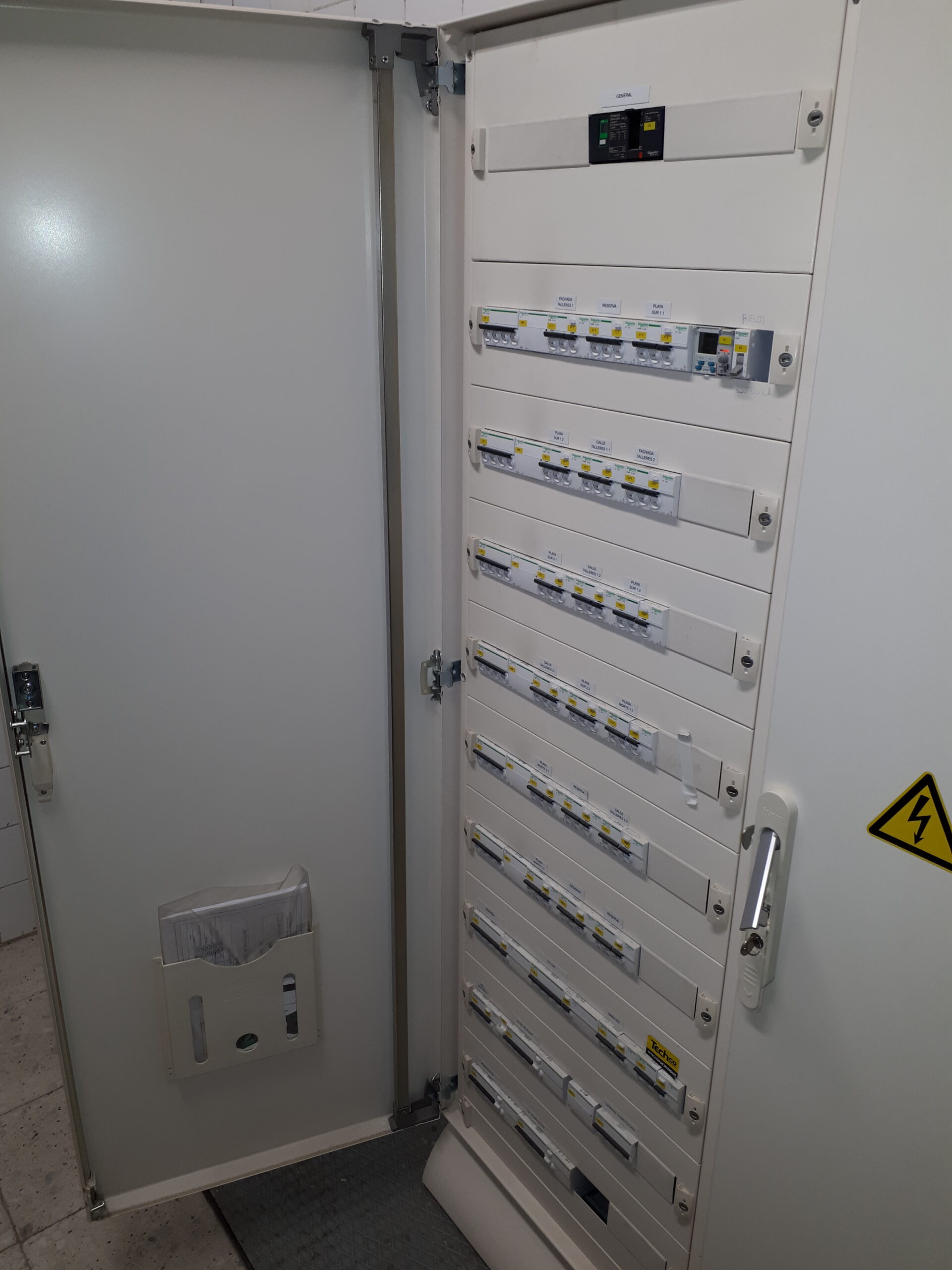 Proyectos de ingeniería eléctrica y licencias de actividad en Madrid